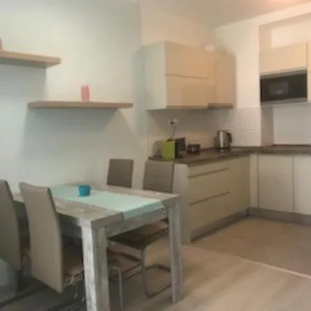 Maracuja Residence Apartman Siofok * שיופוק